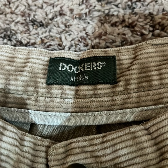 Vintages 90s Dockers Light Brown Khakis- small/medium - Picture 3 of 3